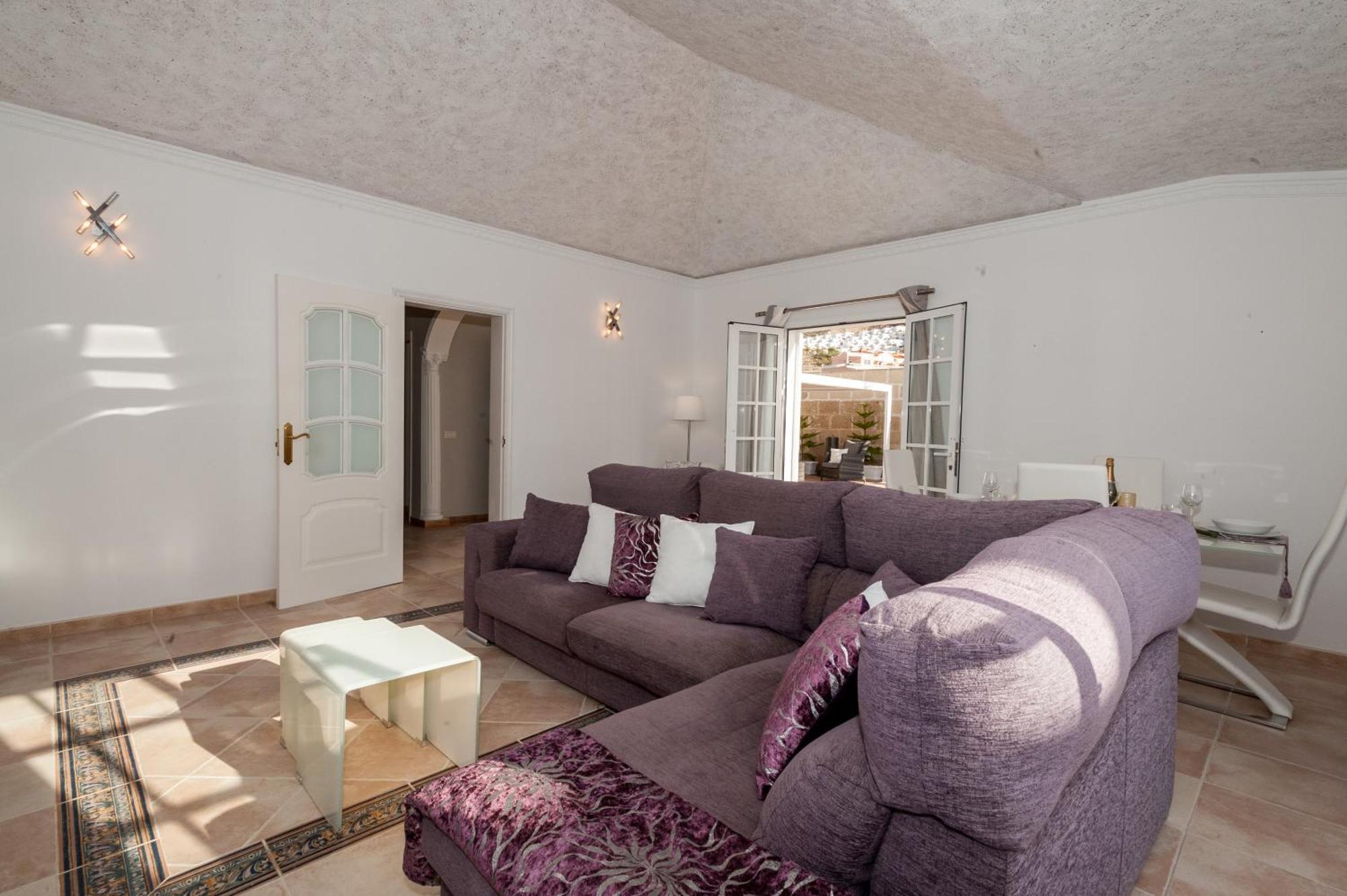 Villa Vanesa Luxury Private Villa With A Heated Pool, 4 Bedrooms And 4 Bathrooms Costa Adeje  Exteriör bild