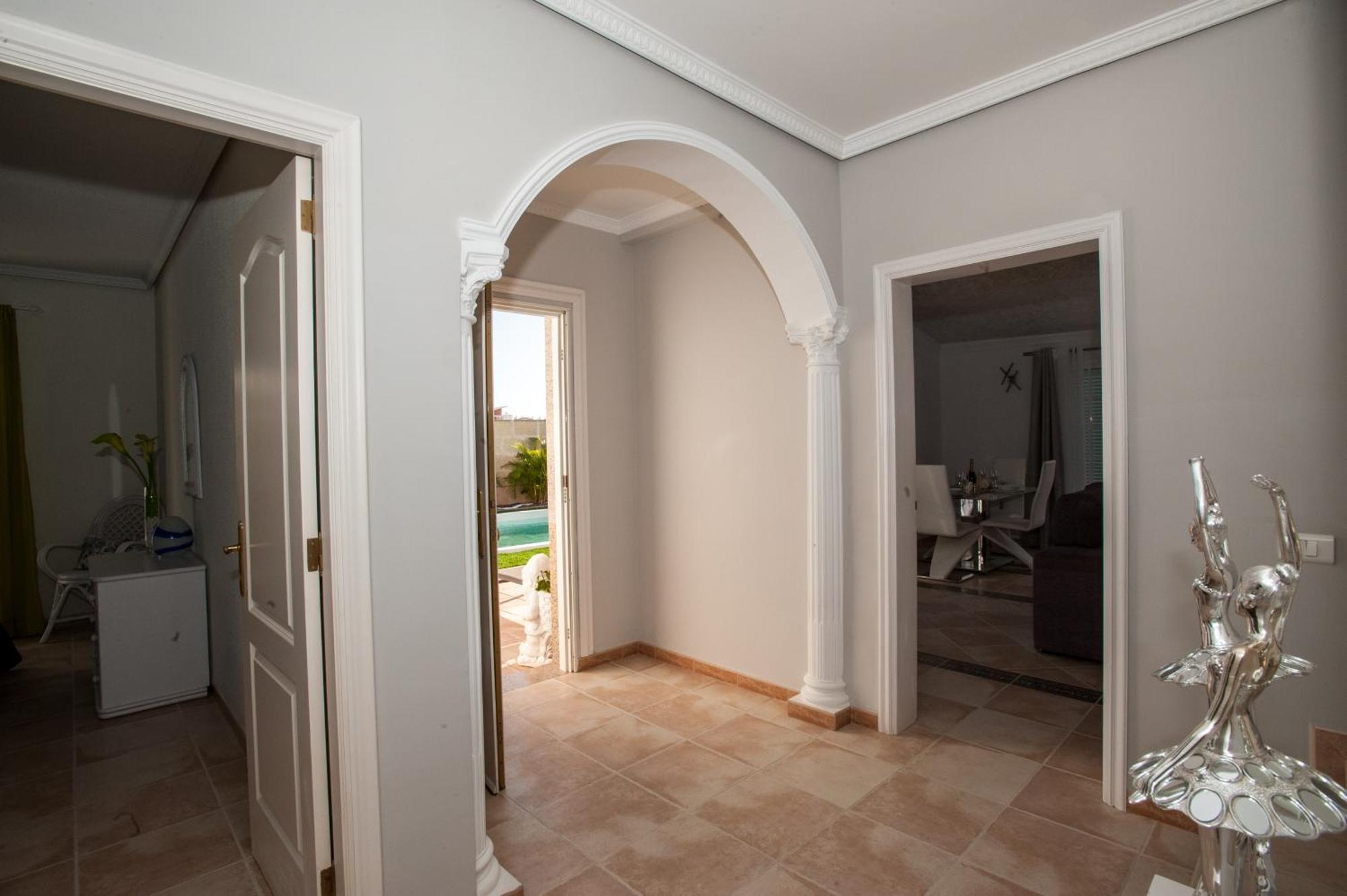 Villa Vanesa Luxury Private Villa With A Heated Pool, 4 Bedrooms And 4 Bathrooms Costa Adeje  Exteriör bild