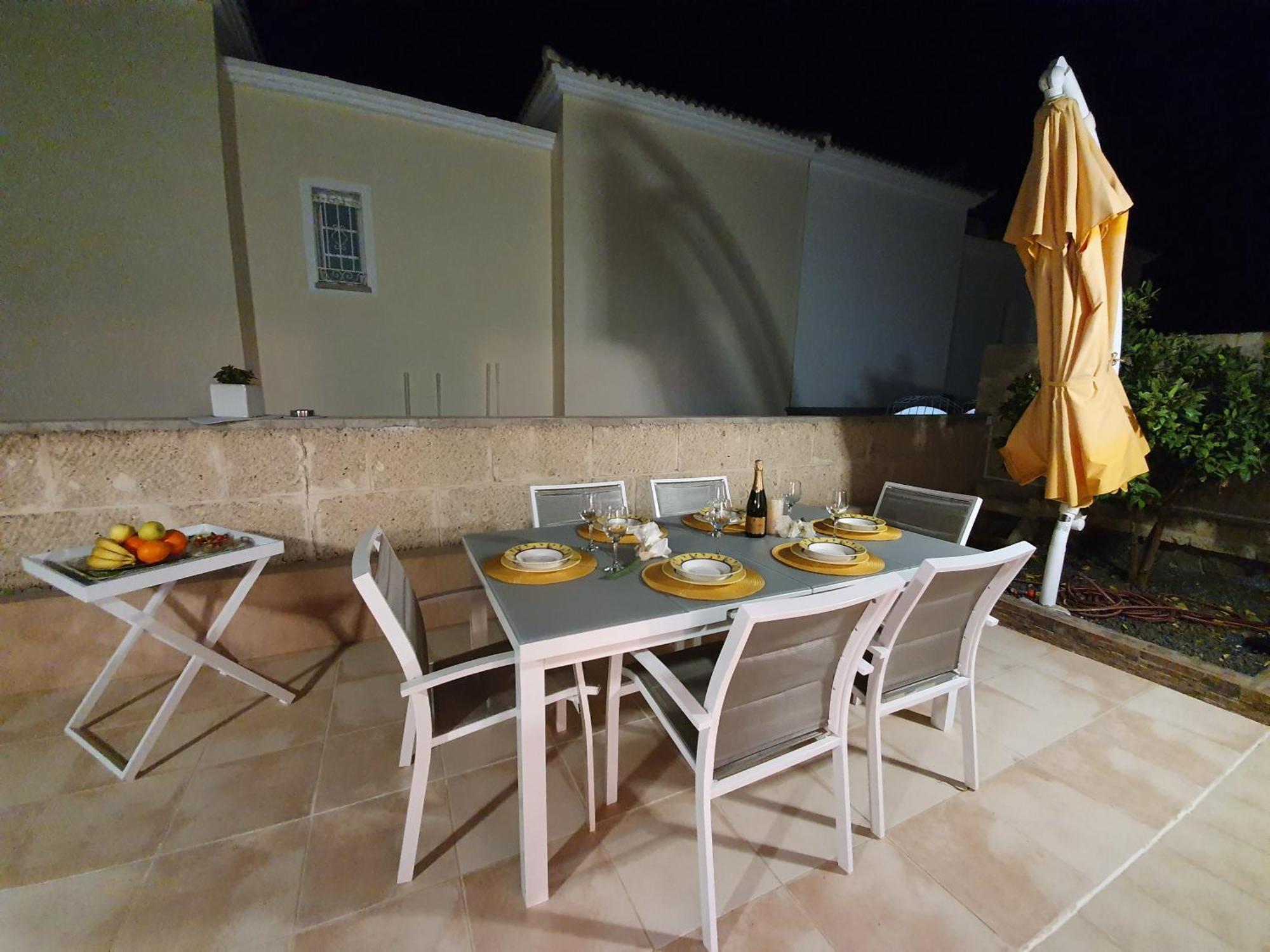 Villa Vanesa Luxury Private Villa With A Heated Pool, 4 Bedrooms And 4 Bathrooms Costa Adeje  Exteriör bild